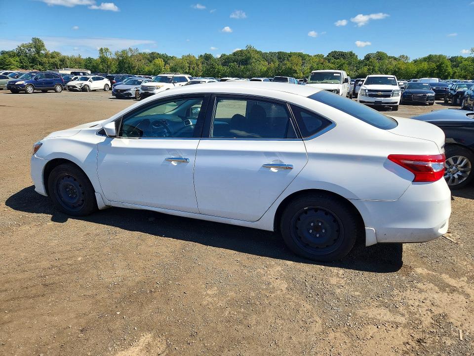 67332006 :رقم المزاد ، 3N1AB7AP7JY305900 vin ، 2018 Nissan Sentra مزاد بيع