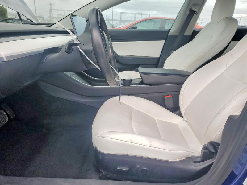 69182796 :رقم المزاد ، 5YJ3E1EB7JF135414 vin ، 2018 Tesla Model 3 مزاد بيع