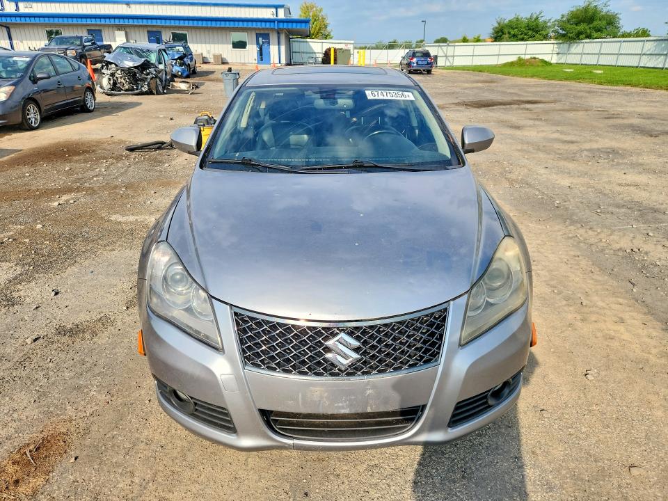 67475356 :رقم المزاد ، JS2RE9A78A6100599 vin ، 2010 Suzuki Kizashi مزاد بيع