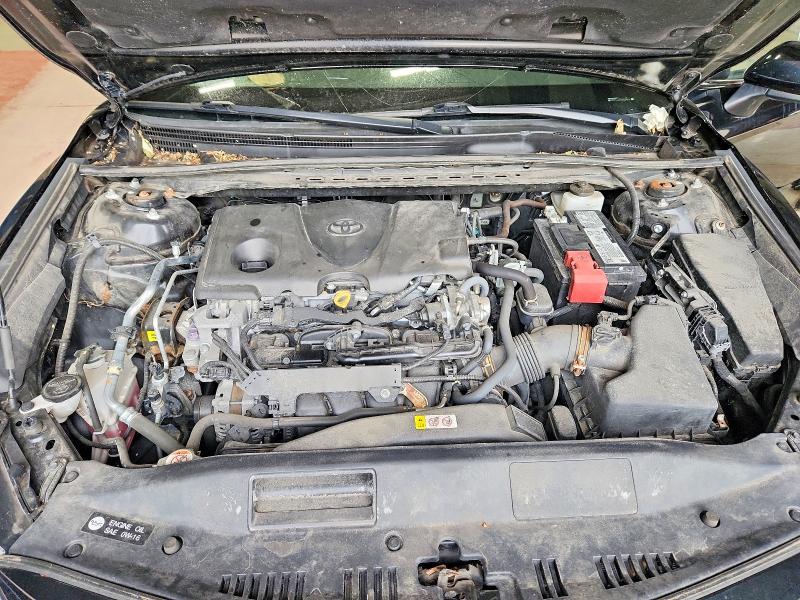 68418246 :رقم المزاد ، 4T1C11AK0MU448636 vin ، 2021 Toyota Camry مزاد بيع