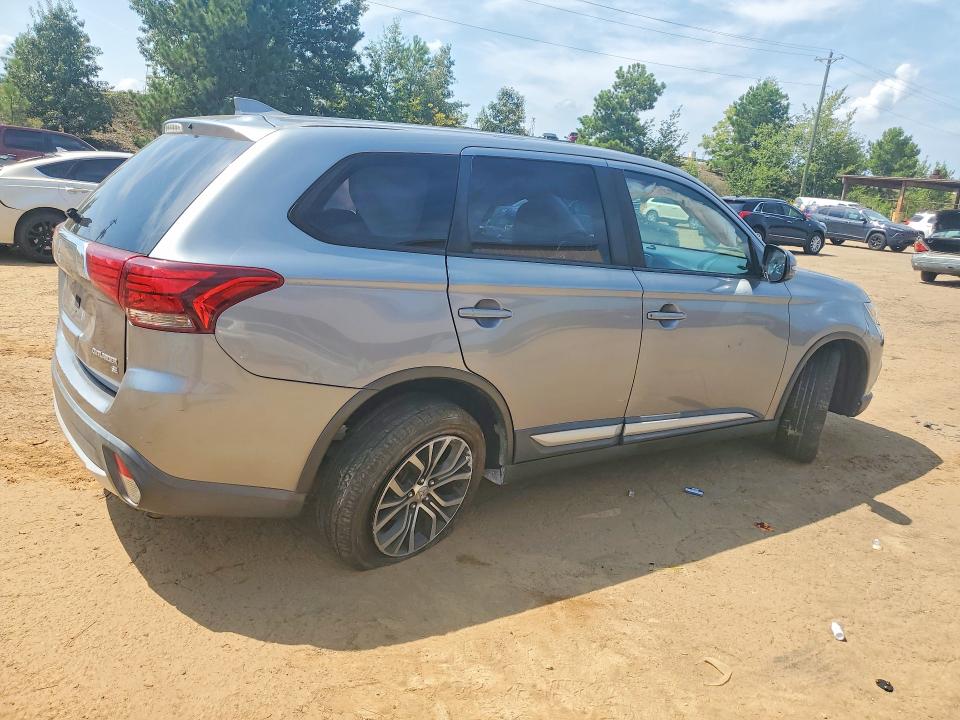 Продажа на аукционе авто 2017 Mitsubishi Outlander, vin: JA4AD3A3XHZ022785, номер лота: 67528916