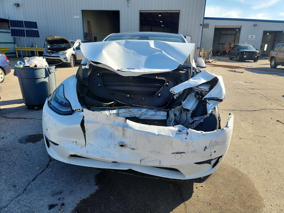 Auction sale of the 2020 Tesla Model Y, vin: 5YJYGDEE6LF043015, lot number: 67376516