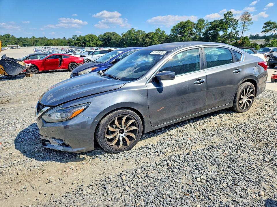 Auction sale of the 2017 Nissan Altima, vin: 1N4AL3AP9HN313951        , lot number: 69107956