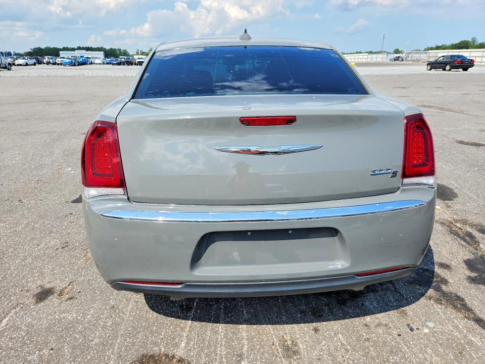 2019 Chrysler 300 მანქანა იყიდება აუქციონზე, vin: 2C3CCABG6KH679019, აუქციონის ნომერი: 68838126