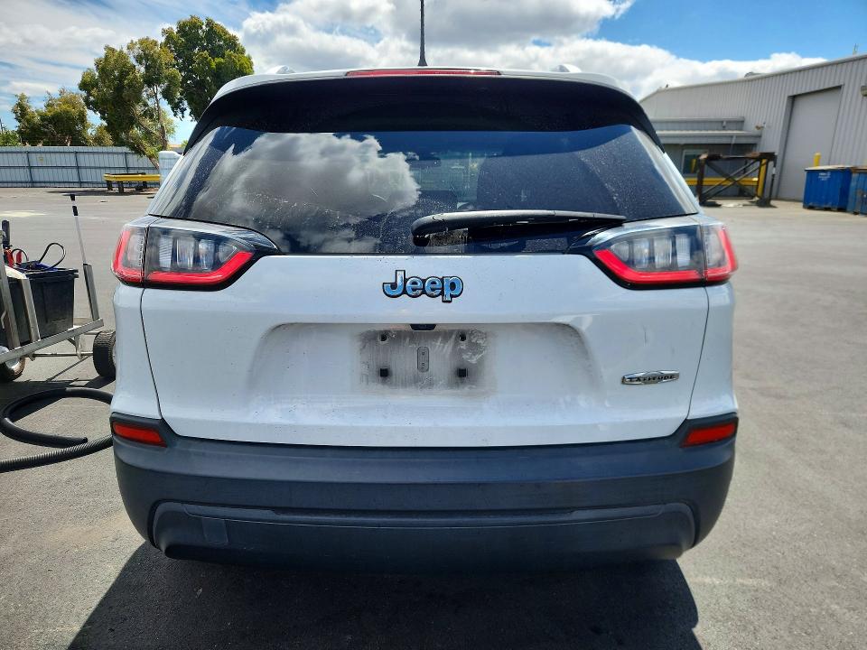 67517666 :رقم المزاد ، 1C4PJLCB2KD247171 vin ، 2019 Jeep Cherokee مزاد بيع