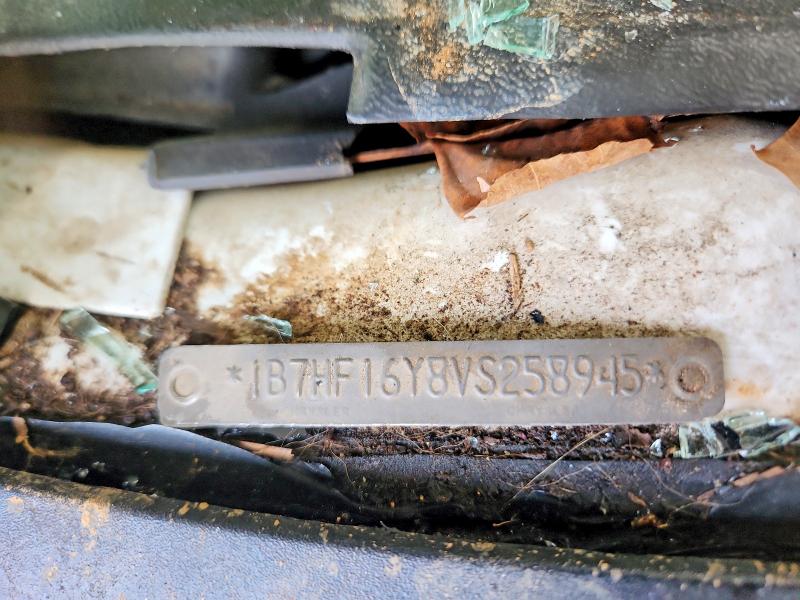 1997 Dodge Ram 1500 მანქანა იყიდება აუქციონზე, vin: 1B7HF16Y8VS258945, აუქციონის ნომერი: 70087666