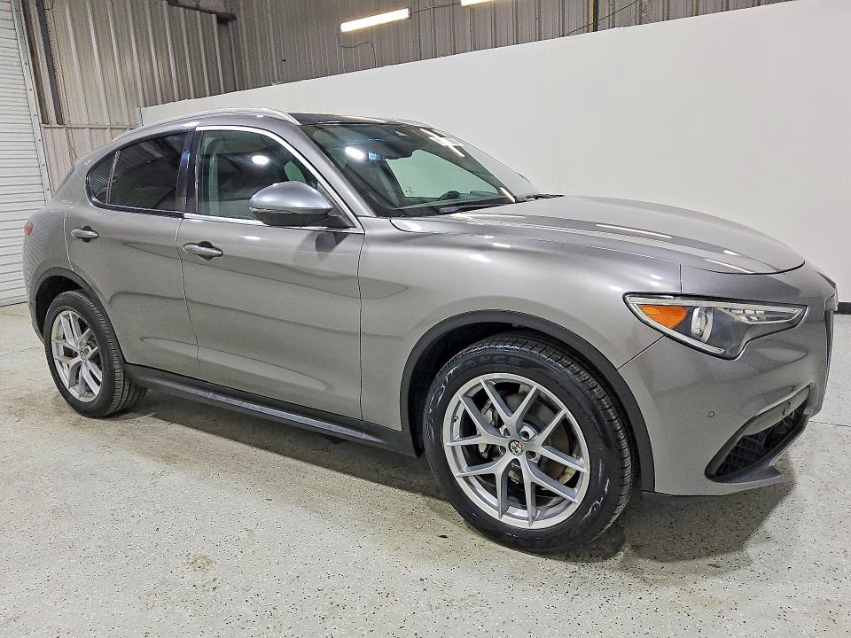 2018 Alfa Romeo Stelvio მანქანა იყიდება აუქციონზე, vin: ZASFAKBN6J7B98384, აუქციონის ნომერი: 69633866