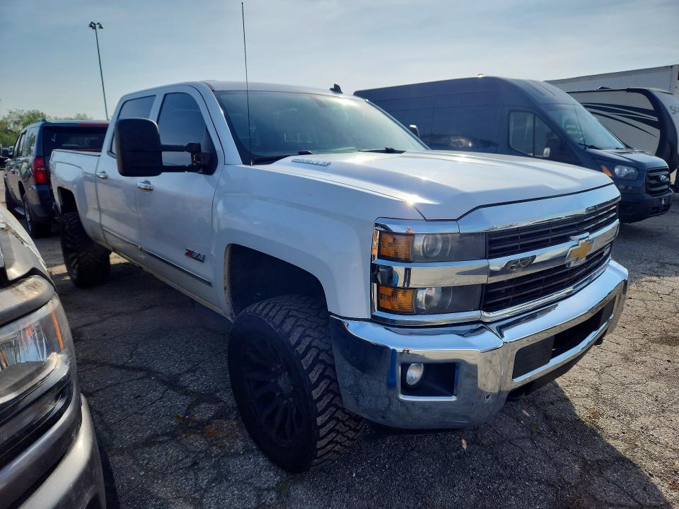 Продаж на аукціоні авто 2015 Chevrolet Silverado, vin: 1GC1KWE86FF157862, номер лоту: 67348226