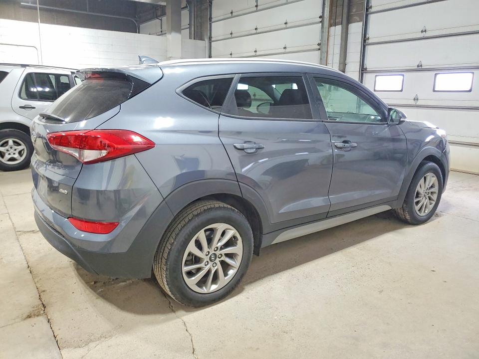 2018 Hyundai Tucson მანქანა იყიდება აუქციონზე, vin: KM8J3CA48JU679326, აუქციონის ნომერი: 70423666