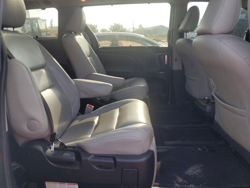 Продажа на аукционе авто 2015 Toyota Sienna, vin: 5TDYK3DC3FS561818, номер лота: 68152206