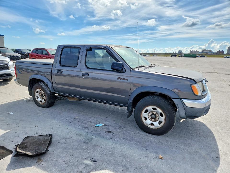 70677046 :رقم المزاد ، 1N6ED27T9YC361661 vin ، 2000 Nissan Frontier مزاد بيع