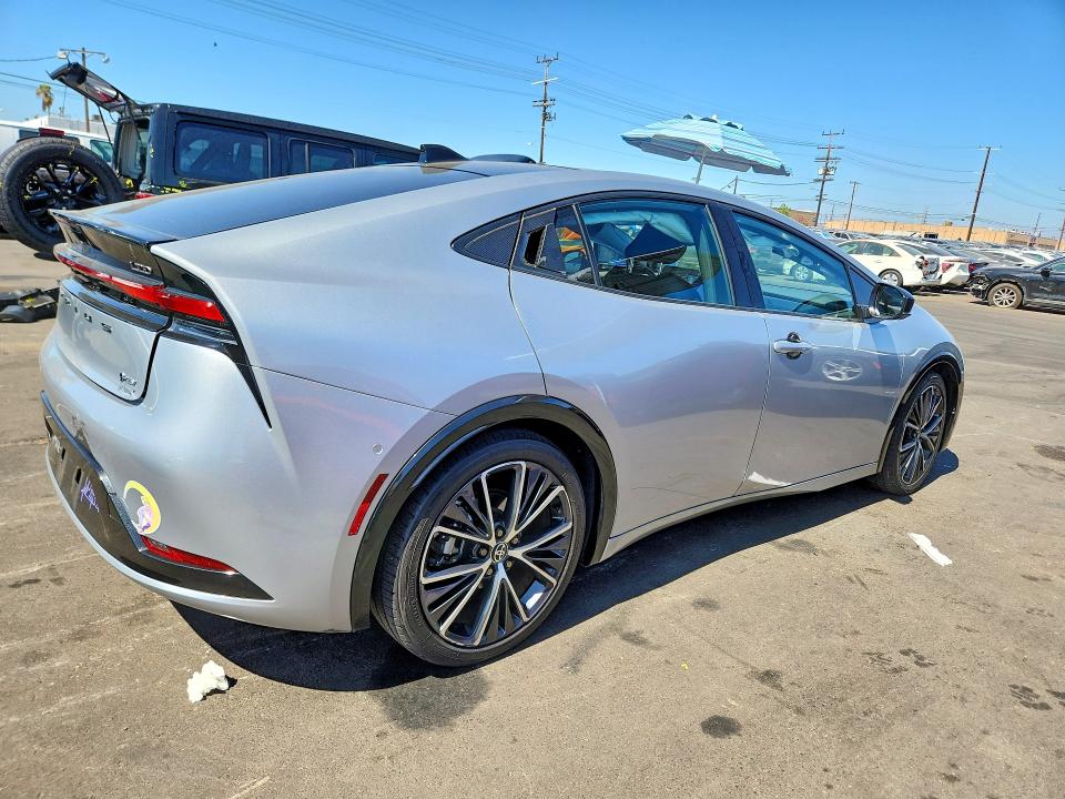 67366826 :رقم المزاد ، JTDACAAUXR3015832 vin ، 2024 Toyota Prius مزاد بيع