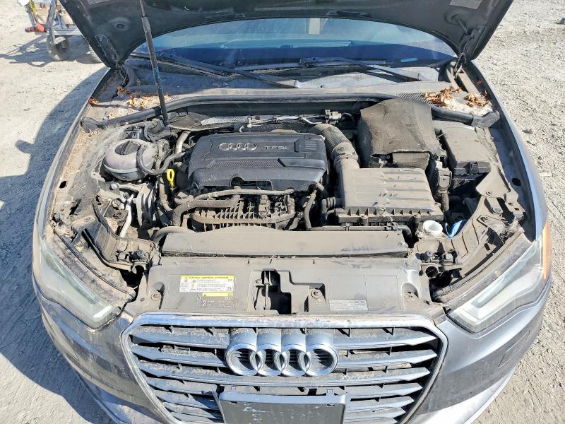 67498166 :رقم المزاد ، WAUBFGFFXF1001572 vin ، 2015 Audi A3 مزاد بيع
