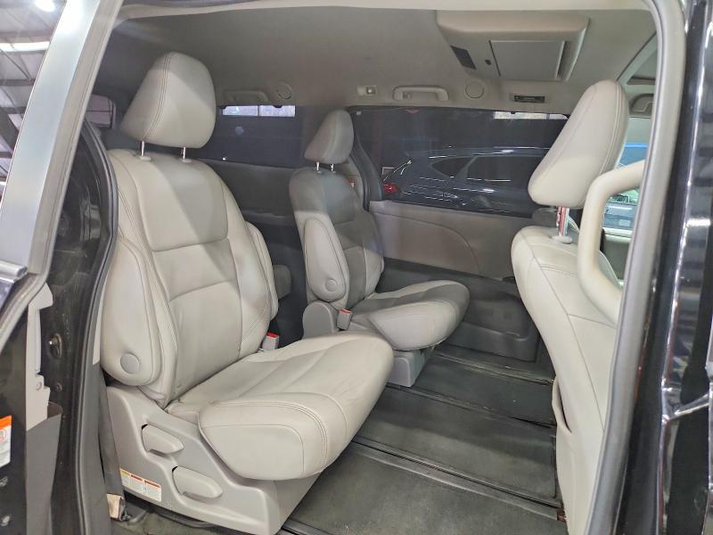 Продажа на аукционе авто 2015 Toyota Sienna, vin: 5TDDK3DC8FS094751, номер лота: 69465066