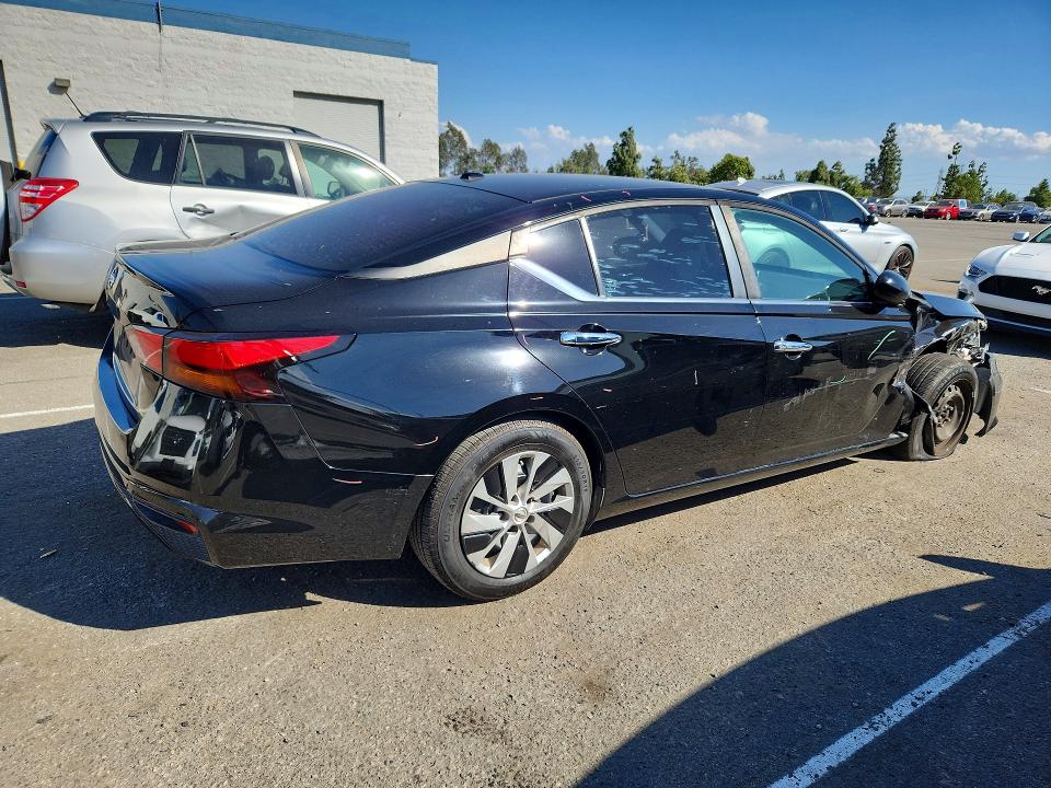 2019 Nissan Altima მანქანა იყიდება აუქციონზე, vin: 1N4BL4BVXKN312824, აუქციონის ნომერი: 69450246