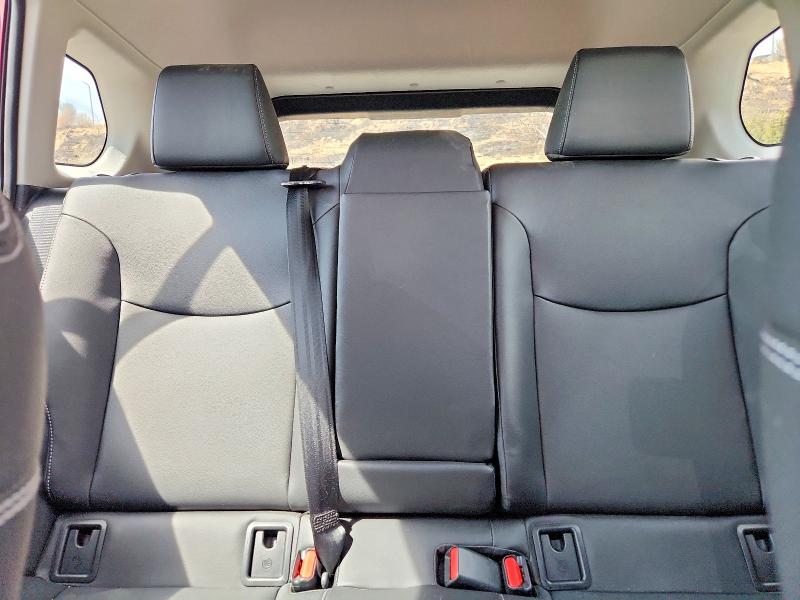 2023 Toyota Corolla Cross მანქანა იყიდება აუქციონზე, vin: 7MUDAABG0PV065684, აუქციონის ნომერი: 67115536