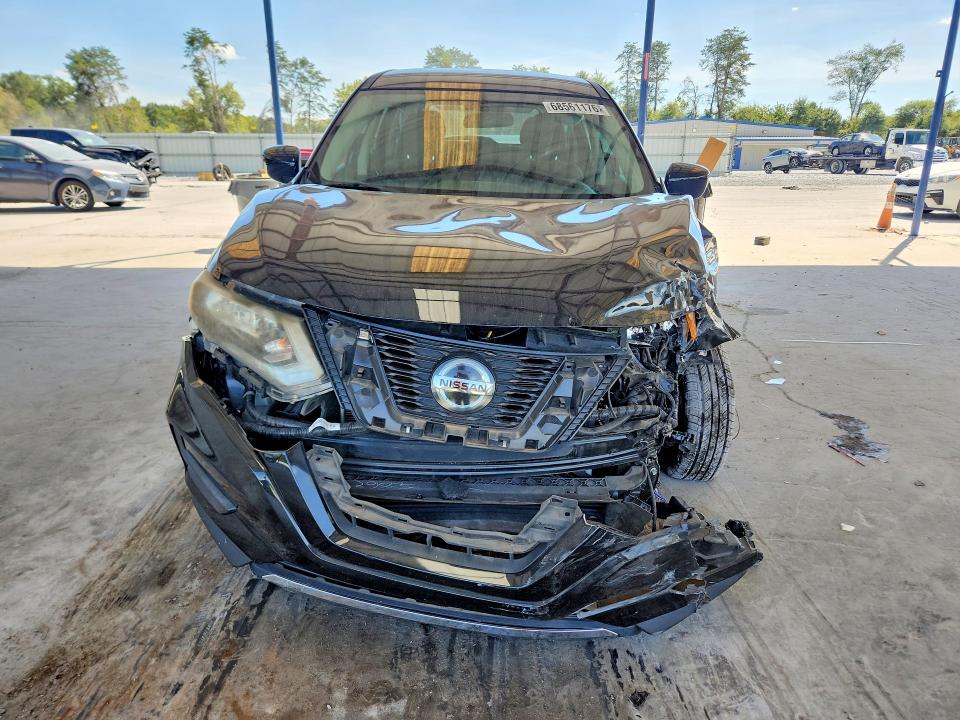 68561176 :رقم المزاد ، 5N1AT2MT8JC769515 vin ، 2018 Nissan Rogue مزاد بيع