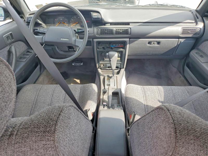 69853166 :رقم المزاد ، 4T1SV21E6KU109005 vin ، 1989 Toyota Camry مزاد بيع