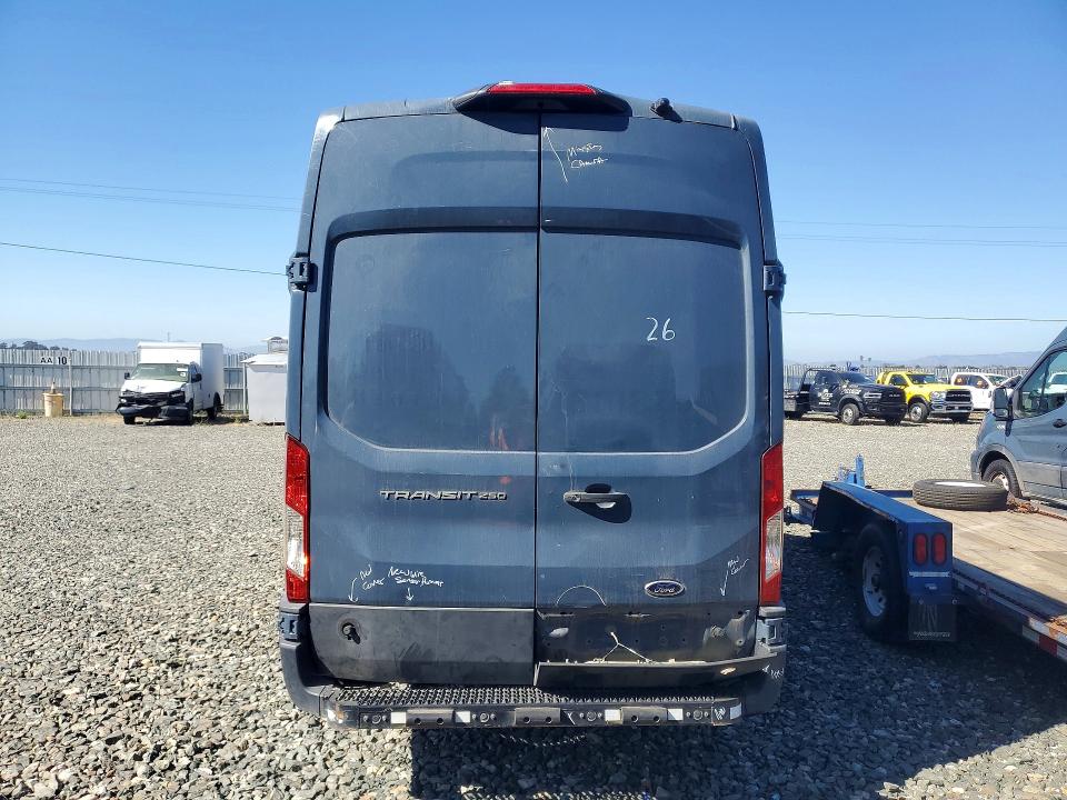 65955676 :رقم المزاد ، 1FTBR3X8XLKA87331 vin ، 2020 Ford Transit 250 مزاد بيع