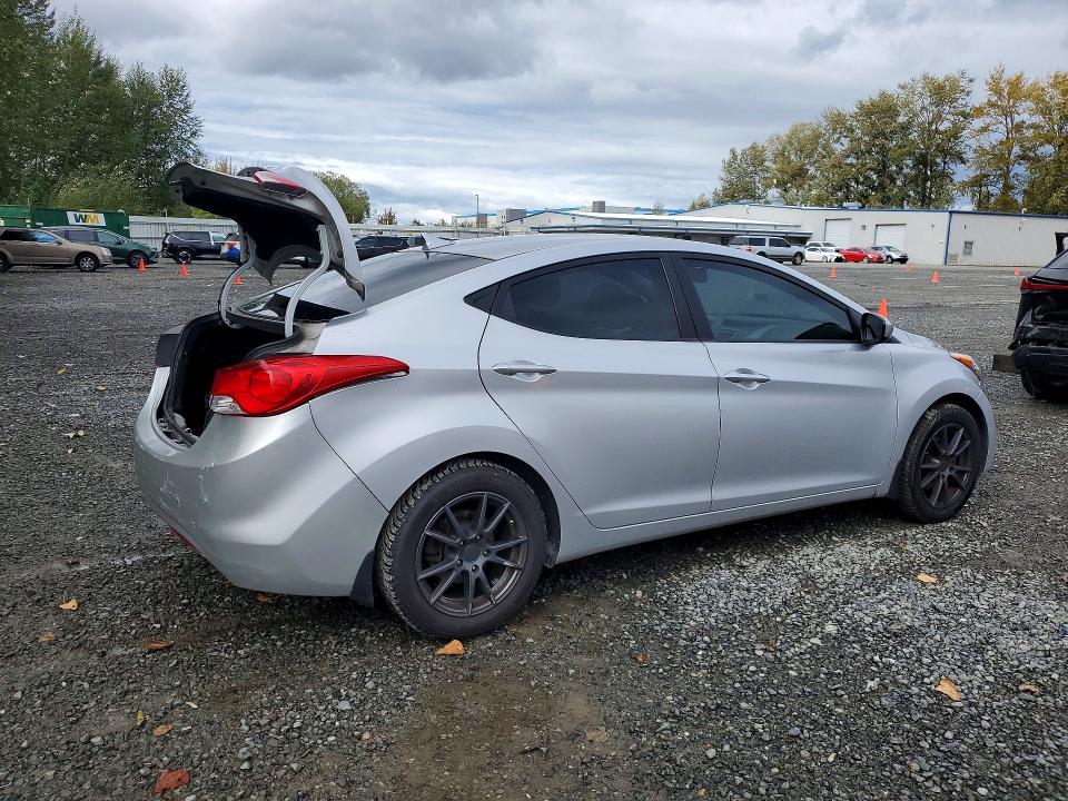 Продаж на аукціоні авто 2013 Hyundai Elantra, vin: KMHDH4AE5DU680466, номер лоту: 70398266