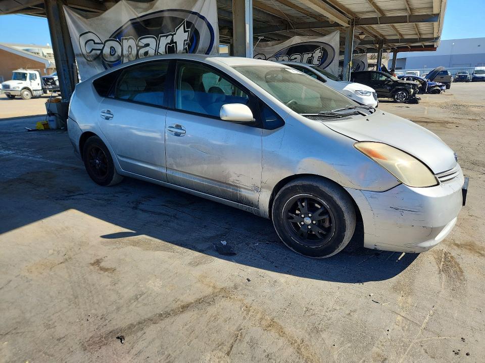 2005 Toyota Prius მანქანა იყიდება აუქციონზე, vin: JTDKB20U057040983, აუქციონის ნომერი: 70381046