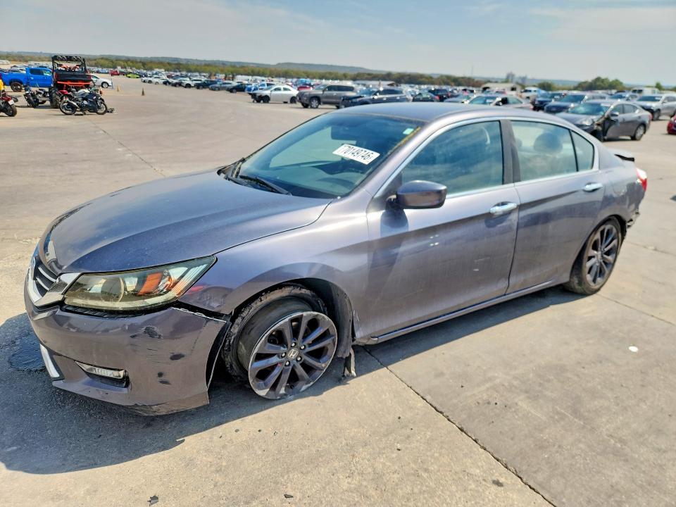 70149746 :رقم المزاد ، 1HGCR2F51FA033465 vin ، 2015 Honda Accord مزاد بيع