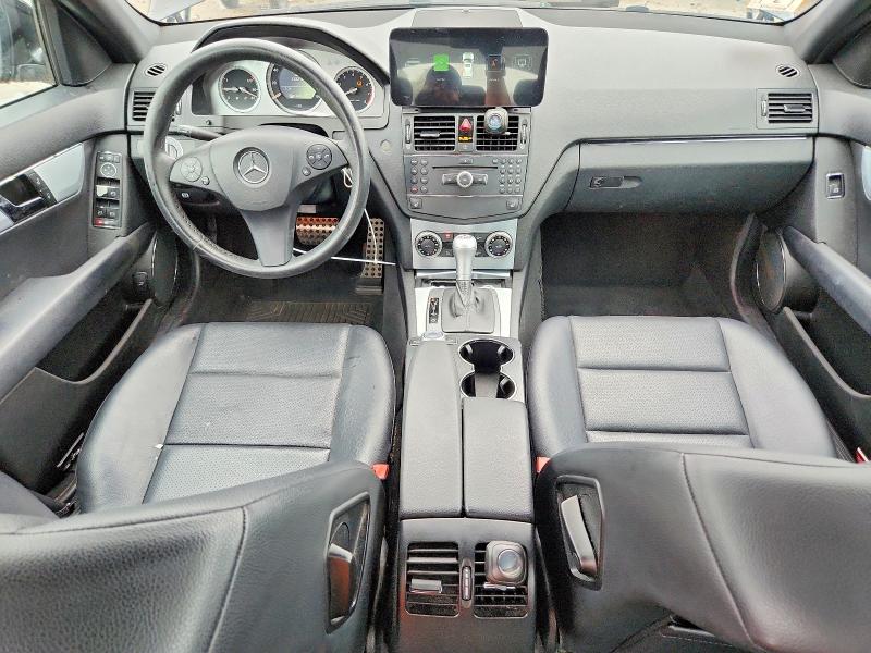 67738056 :رقم المزاد ، WDDGF81X68F191560 vin ، 2008 Mercedes-benz C مزاد بيع