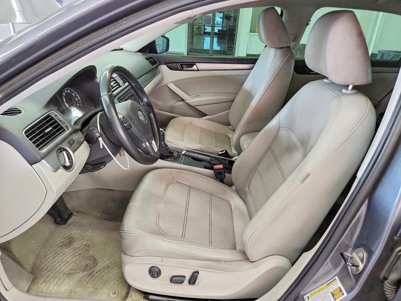 2014 Volkswagen Passat მანქანა იყიდება აუქციონზე, vin: 1VWAP7A35EC002458, აუქციონის ნომერი: 68621876