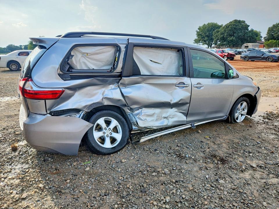 Aukcja sprzedaży 2016 Toyota Sienna, vin: 5TDKK3DC9GS714712, numer aukcji: 67919436