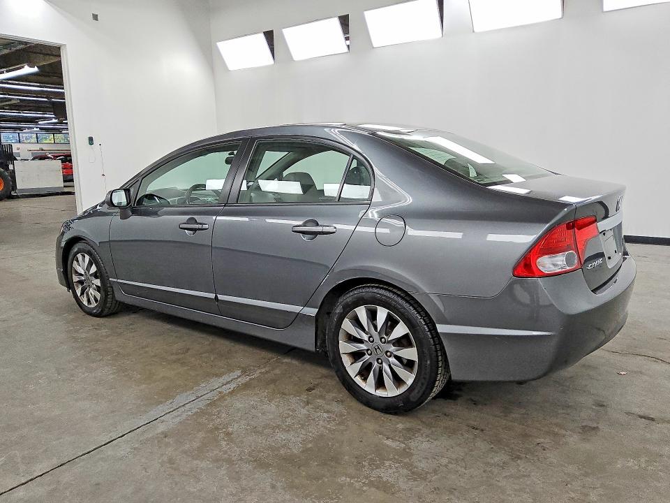 70330476 :رقم المزاد ، 19XFA1F99AE021277 vin ، 2010 Honda Civic مزاد بيع
