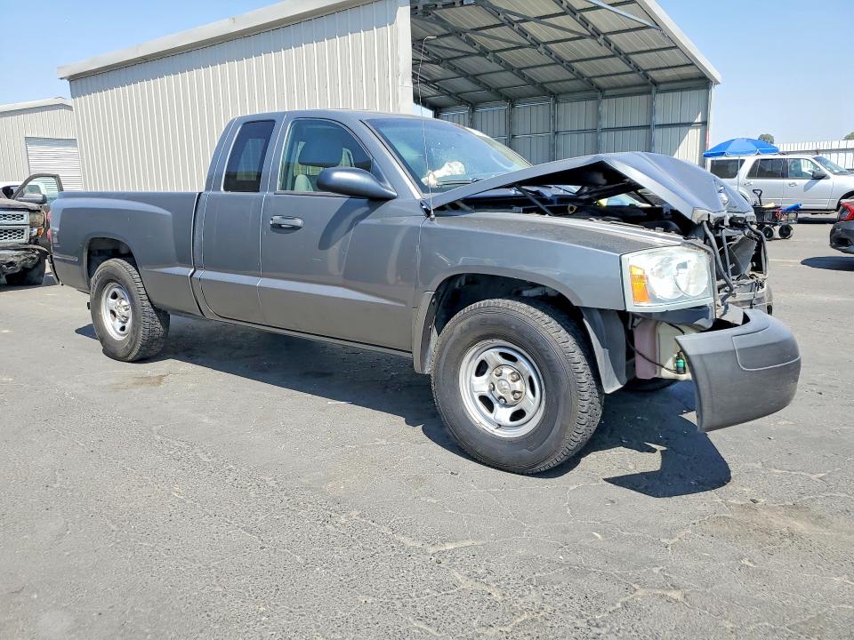 67494526 :رقم المزاد ، 1D7HE22K27S214894 vin ، 2007 Dodge Dakota مزاد بيع