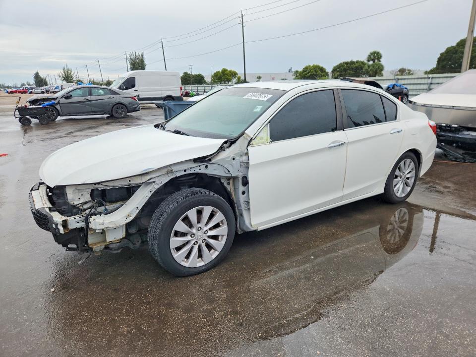 2013 Honda Accord მანქანა იყიდება აუქციონზე, vin: 1HGCR2F87DA013468, აუქციონის ნომერი: 69900676