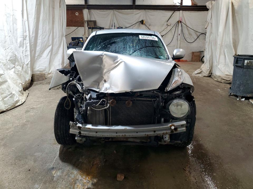 68594196 :رقم المزاد ، JN8AF5MV8BT012098 vin ، 2011 Nissan Juke مزاد بيع