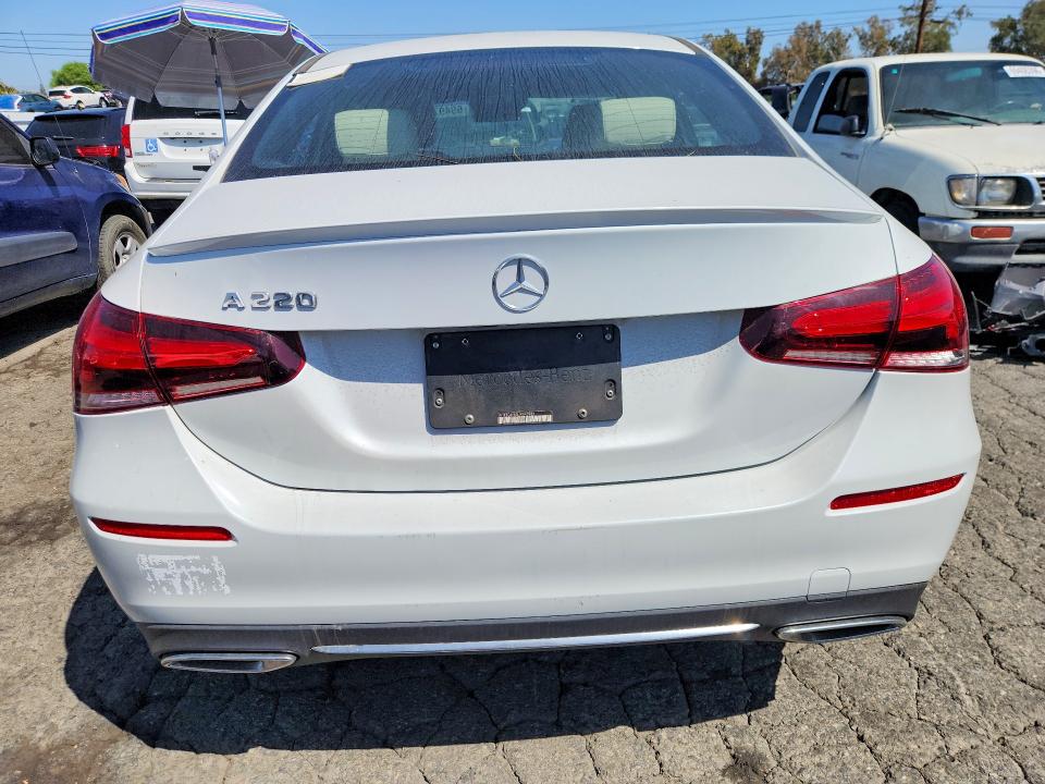69497526 :رقم المزاد ، W1K3G4EB3LW043989 vin ، 2020 Mercedes-benz A مزاد بيع