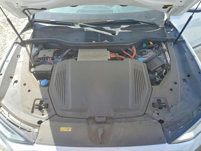Продажа на аукционе авто 2021 Audi E-tron, vin: WA11AAGE1MB007097, номер лота: 69883926