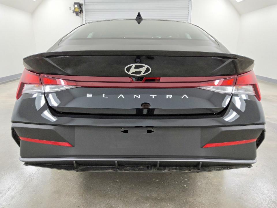 Продажа на аукционе авто 2026 Hyundai Elantra, vin: KMHLM4DG6TU225631, номер лота: 69167866