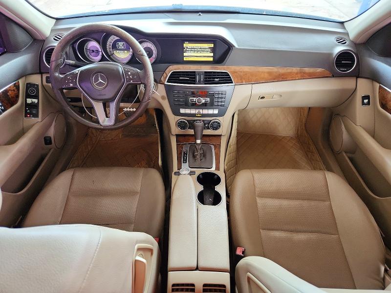 Продажа на аукционе авто 2012 Mercedes-benz C, vin: WDDGF4HB8CR219143, номер лота: 69889676
