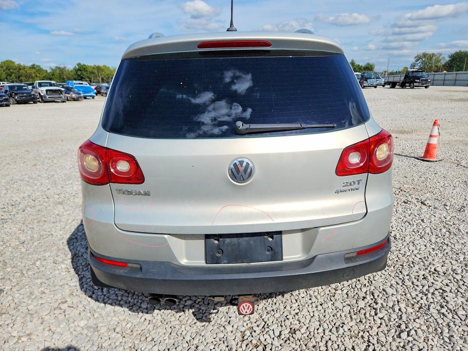 Aukcja sprzedaży 2010 Volkswagen Tiguan, vin: WVGBV7AX1AW529191, numer aukcji: 68672996