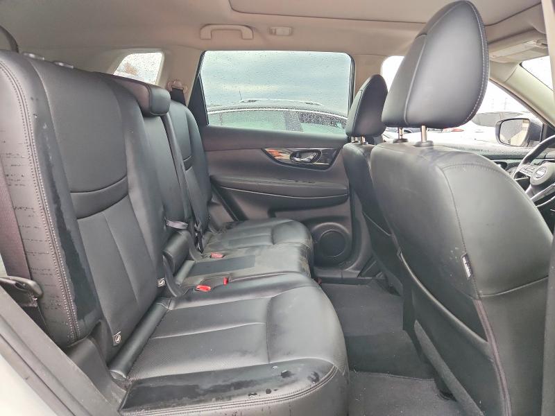 Продаж на аукціоні авто 2018 Nissan Rogue, vin: JN8AT2MV6JW350135, номер лоту: 69113346
