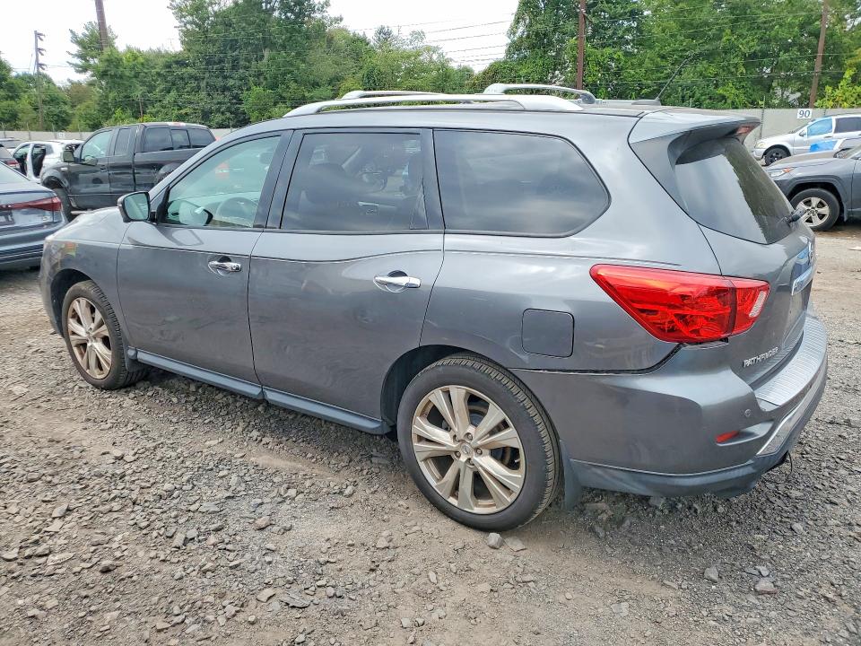 69389666 :رقم المزاد ، 5N1DR2MM3JC678768 vin ، 2018 Nissan Pathfinder مزاد بيع