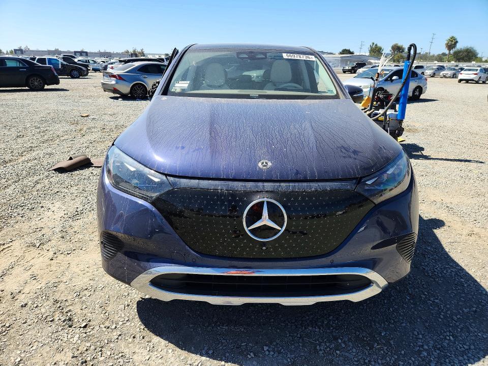 2023 Mercedes-benz Eqe Suv მანქანა იყიდება აუქციონზე, vin: 4JGGM1CB1PA028072, აუქციონის ნომერი: 66978736