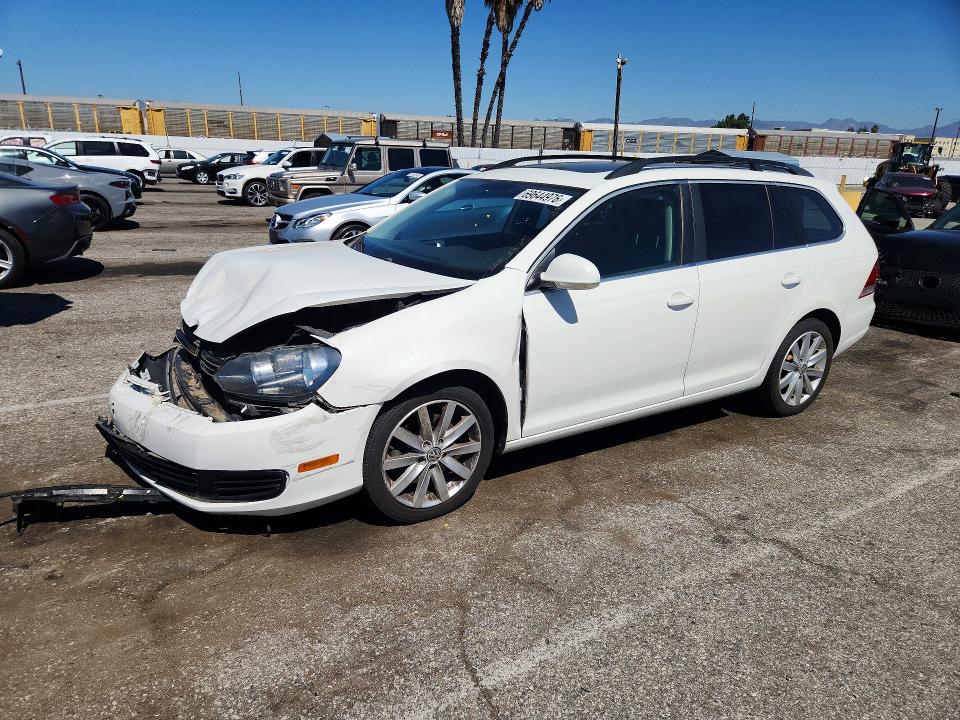 69644976 :رقم المزاد ، 3VWPL7AJ3CM710837 vin ، 2012 Volkswagen Jetta مزاد بيع