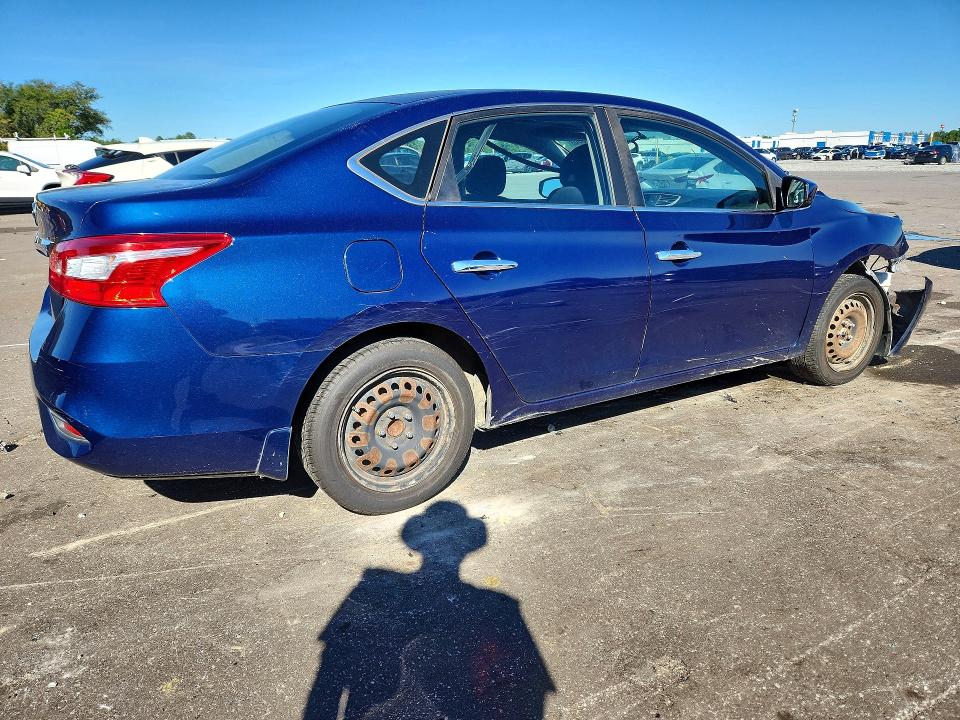 Продажа на аукционе авто 2017 Nissan Sentra, vin: 3N1AB7AP6HY251483, номер лота: 70723696