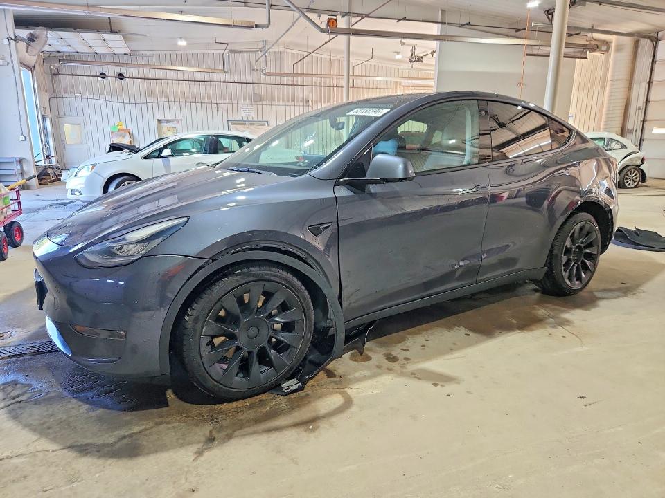 2022 Tesla Model Y მანქანა იყიდება აუქციონზე, vin: 7SAYGDEE2NF317185, აუქციონის ნომერი: 68156596