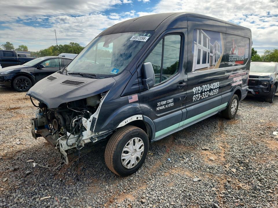 2017 Ford Transit მანქანა იყიდება აუქციონზე, vin: 1FTYR2CM7HKB01751, აუქციონის ნომერი: 68972096
