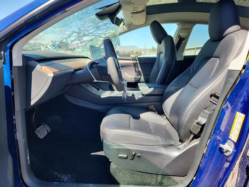 67924446 :رقم المزاد ، 7SAYGDEDXSF232565 vin ، 2025 Tesla Model Y مزاد بيع