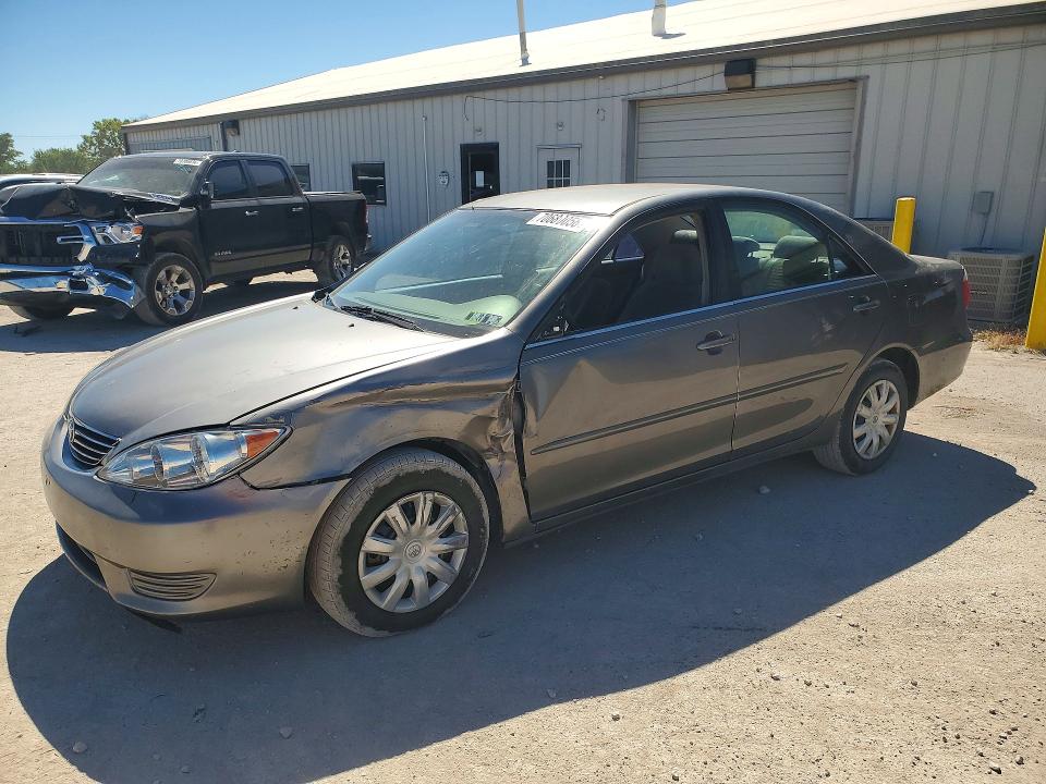 Auction sale of the 2005 Toyota Camry, vin: 4T1BE32K15U637954, lot number: 70680056