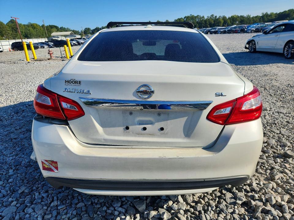 Продажа на аукционе авто 2017 Nissan Altima, vin: 1N4AL3AP2HC288175, номер лота: 68807416