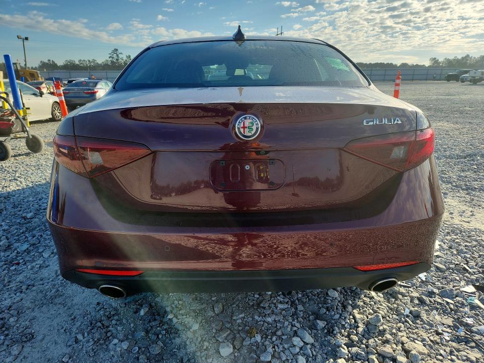 68037976 :رقم المزاد ، ZARFAMBN9K7612124 vin ، 2019 Alfa Romeo Giulia مزاد بيع