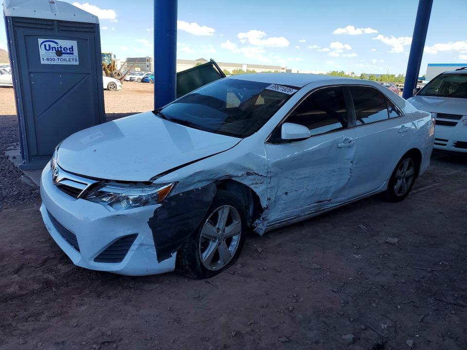 69621826 :رقم المزاد ، 4T1BF1FK3DU215937 vin ، 2013 Toyota Camry مزاد بيع